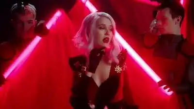 Скачать клип