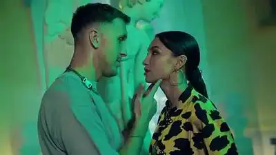 скачать клип T-killah - Люби меня люби