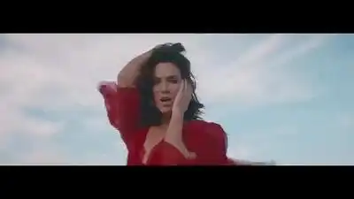 скачать клип Mandy Moore - When I Was Not Watching