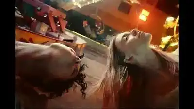 скачать клип Halsey - Graveyard