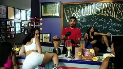 скачать клип Chance the Rapper ft. MadeinTYO and DaBaby - Hot Shower