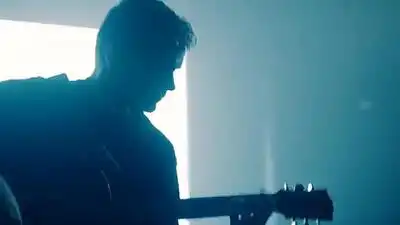 Скачать клип