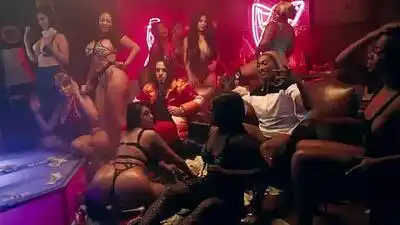 скачать клип Russ - BEST ON EARTH