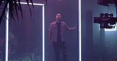 скачать клип Kane Brown, Becky G - Lost in the Middle of Nowhere