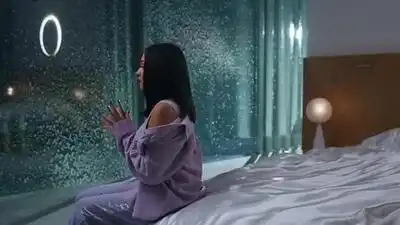 скачать клип Mabel - Loneliest Time Of Year