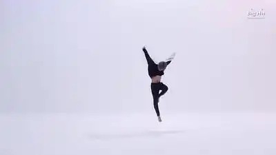 Скачать клип