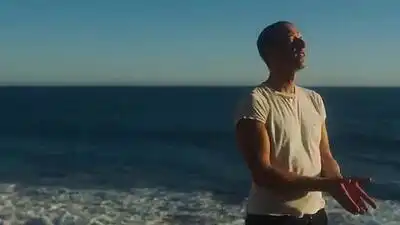 Скачать клип