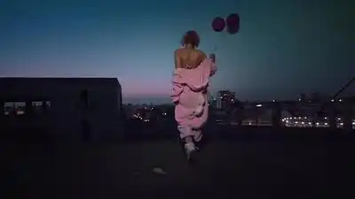 Скачать клип