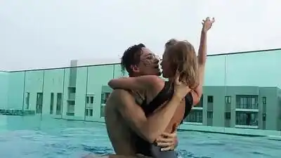 скачать клип MORGENSHTERN - YUNG HEFNER