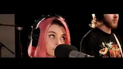 скачать клип Дора и Таня Волкова - Дорадура