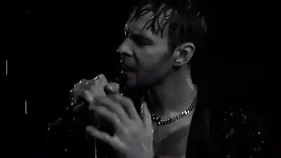 скачать клип Макс Барских - Небо льёт дождем