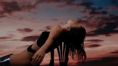 Скачать клип