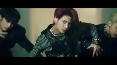 скачать клип TXT - Puma escapes from the zoo