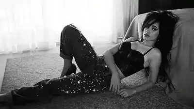 скачать клип Camila Cabello ft. Quavo - OMG