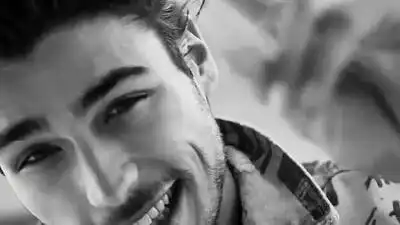 скачать клип РУКИ ВВЕРХ! - РАССКАЖИ МНЕ