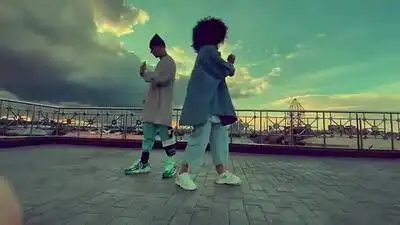 Скачать клип