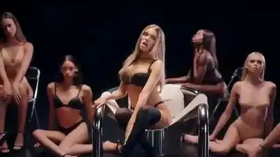 скачать клип Madison Beer - Baby