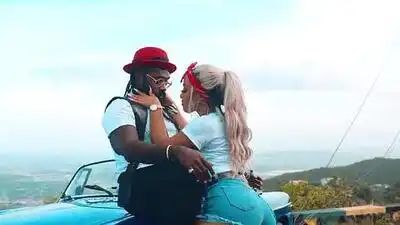 скачать клип Tarrus Riley - Lighter