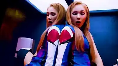 Скачать клип