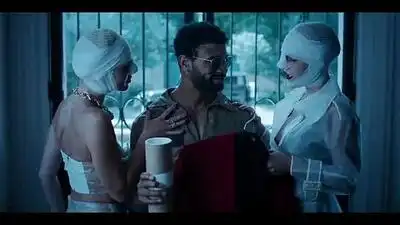 скачать клип The Weeknd - Too Late