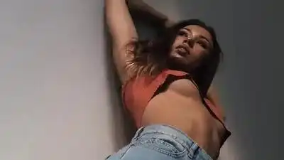 Скачать клип