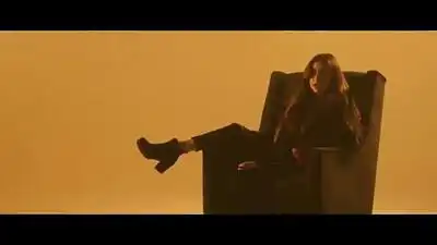 скачать клип GiaNina - TALK