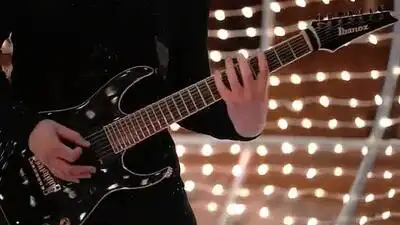 скачать клип Carol of the Bells - Alex Vas