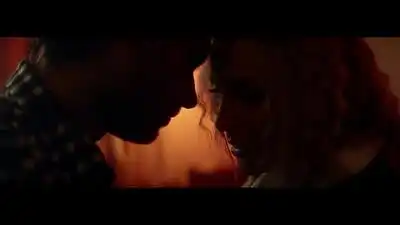 скачать клип Mary Gu - Не влюбляйся