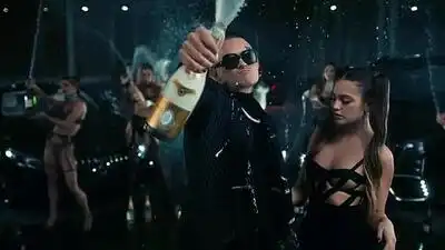 Скачать клип