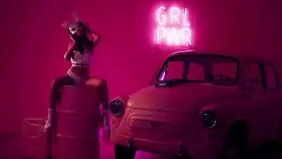 скачать клип Tony T and Metaphysics - Breathe