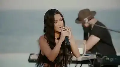 Скачать клип