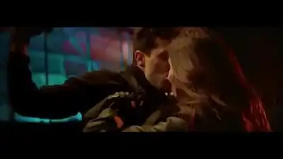 скачать клип Luan Santana - MORENA