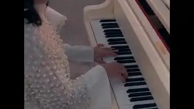 Скачать клип