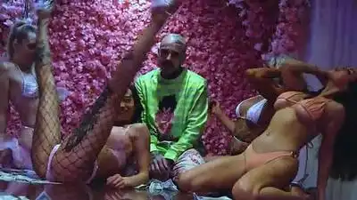 скачать клип Eazy Mac ft. Golden BSP - Take These Drugs