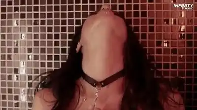 скачать клип Calabria Bass Remix - DMNDS and Fallen Roses