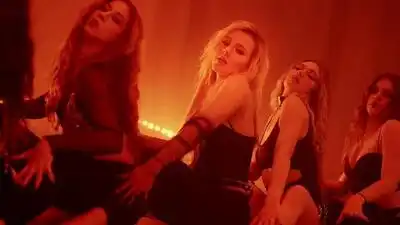 скачать клип Юлианна Караулова - Номер 1