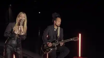 Скачать клип