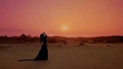 скачать клип ETOLUBOV - Притяжение