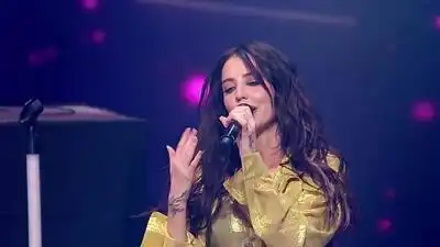 скачать клип DOROFEEVA ft. Мумий Тролль - Медведица - Live