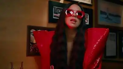 Скачать клип