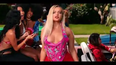 скачать клип David Guetta - Family