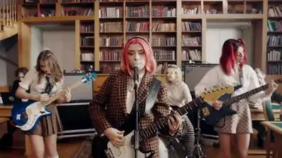 скачать клип Дора - Втюрилась - Original