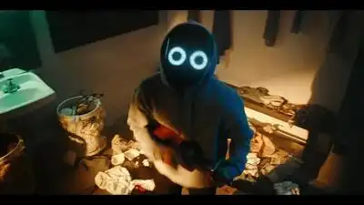 скачать клип BoyWithUke ft. blackbear - IDGAF