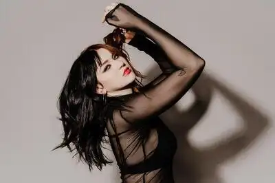 Скачать клип