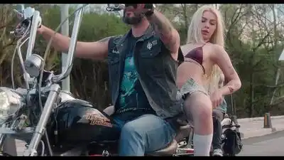 скачать клип Aleyna Tilki - Take It Or Leave It