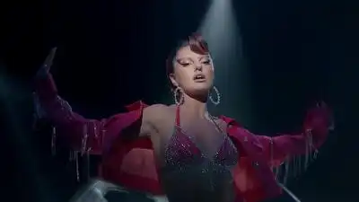 скачать клип Manuel Riva ft. Alexandra Stan - Heal Your Soul