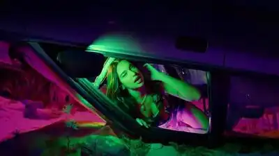 скачать клип Calvin Harris, Dua Lipa, Young Thug - Potion