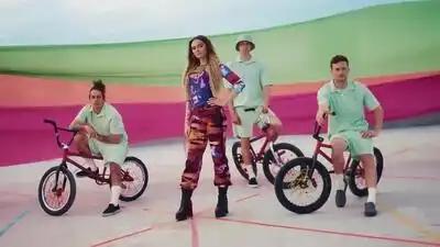 скачать клип Sigala, Talia Mar - Stay The Night