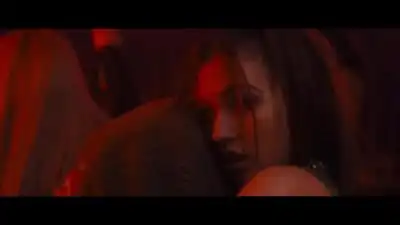 скачать клип Mabel, 24kGoldn - Overthinking