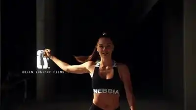 скачать клип Gangster Revolution - Music